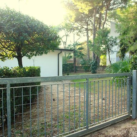 Villa A Lignano Con 2 Camere E Giardino Λινιάνο Σαμπιαντόρο Εξωτερικό φωτογραφία