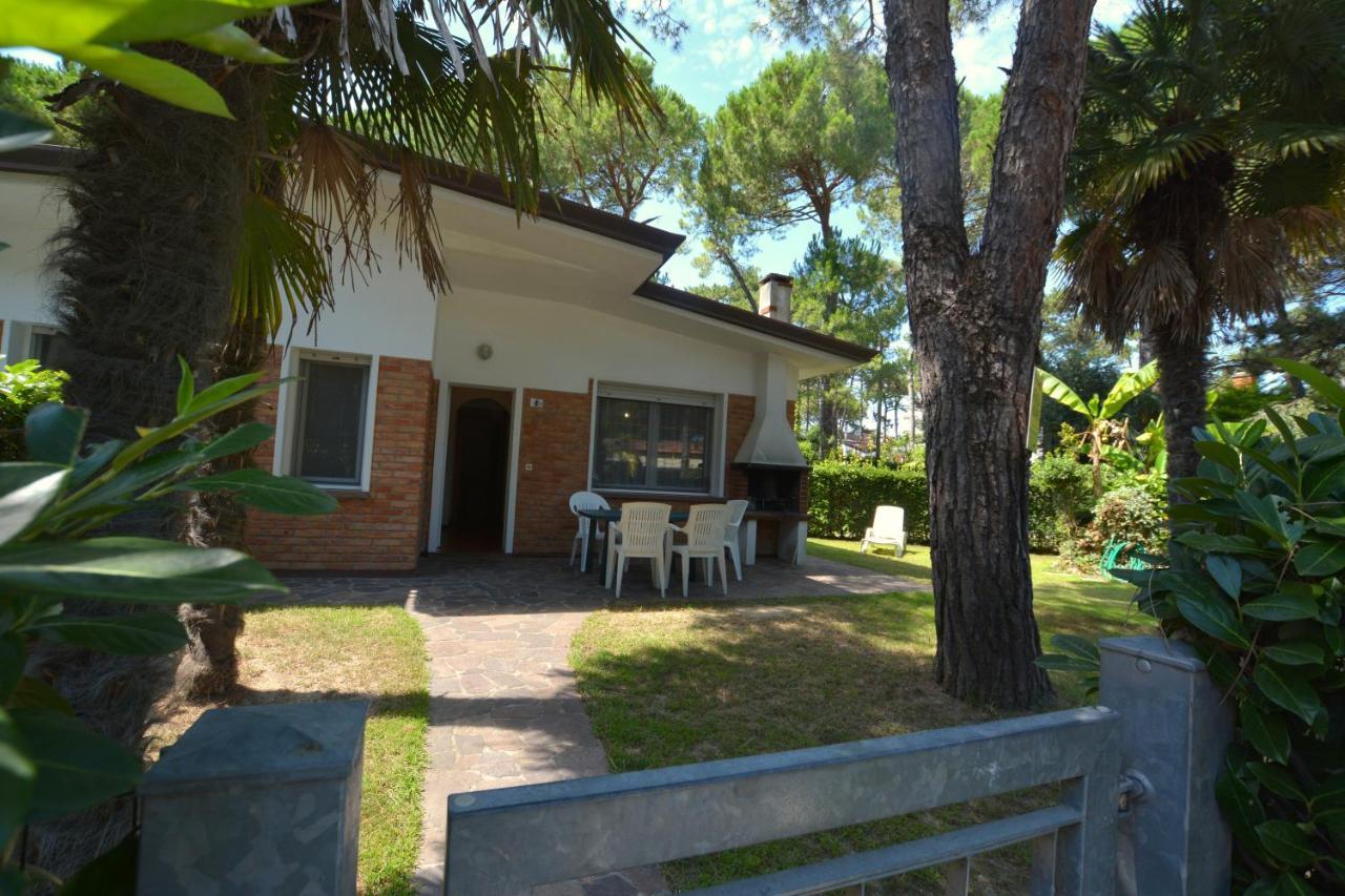 Villa A Lignano Con 2 Camere E Giardino Λινιάνο Σαμπιαντόρο Εξωτερικό φωτογραφία